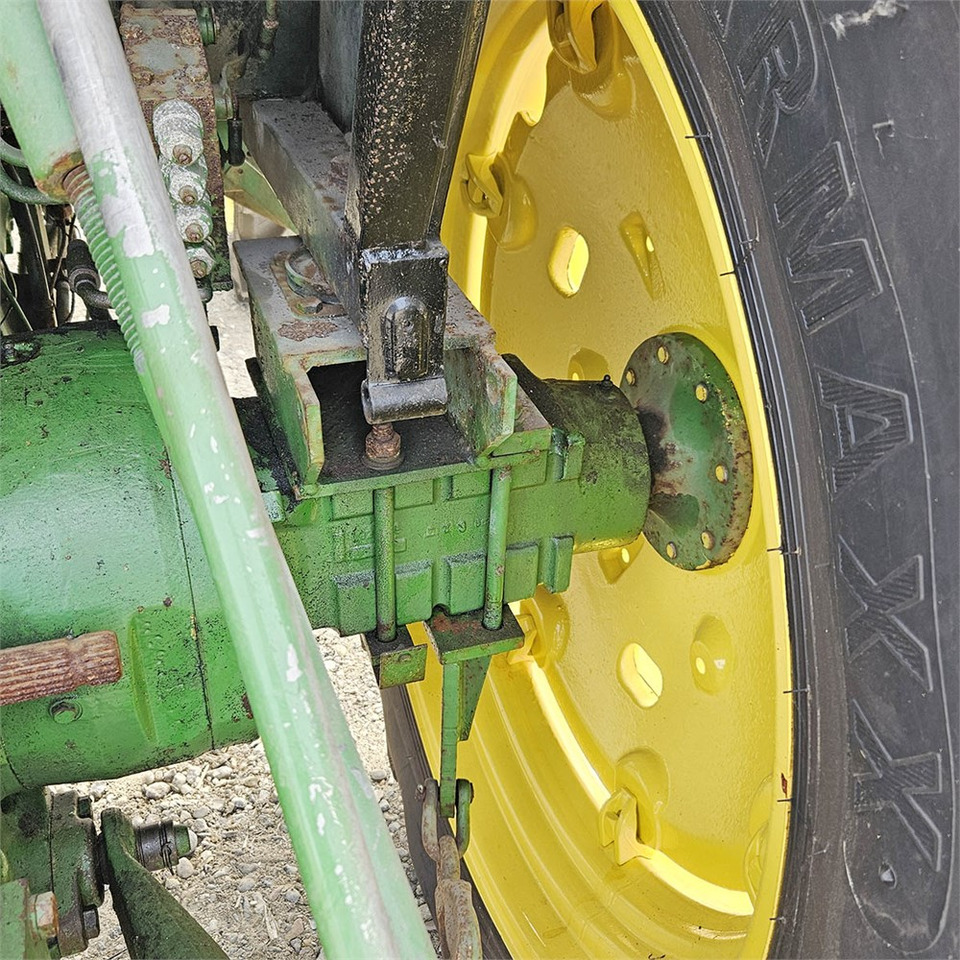 Trattore John Deere 3040: foto 29