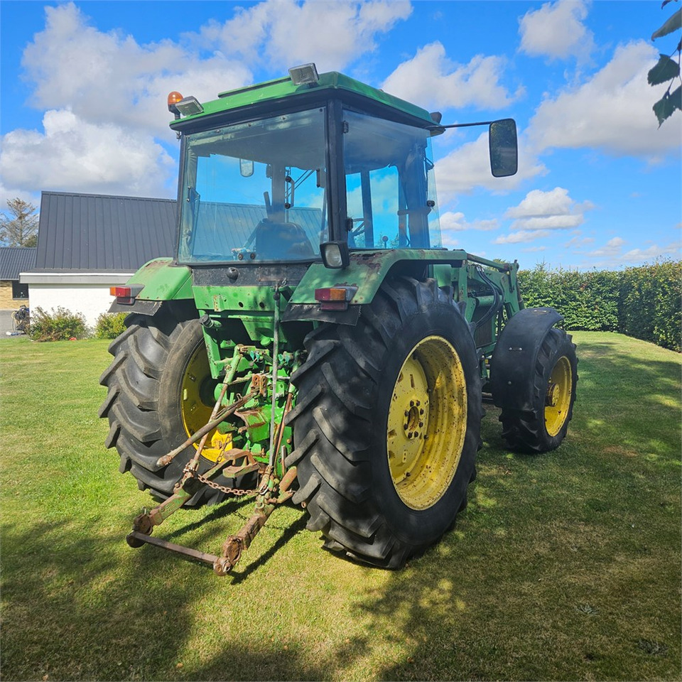 John Deere 3140 - Trattore: foto 4 John Deere 3140 - Trattore: foto 4