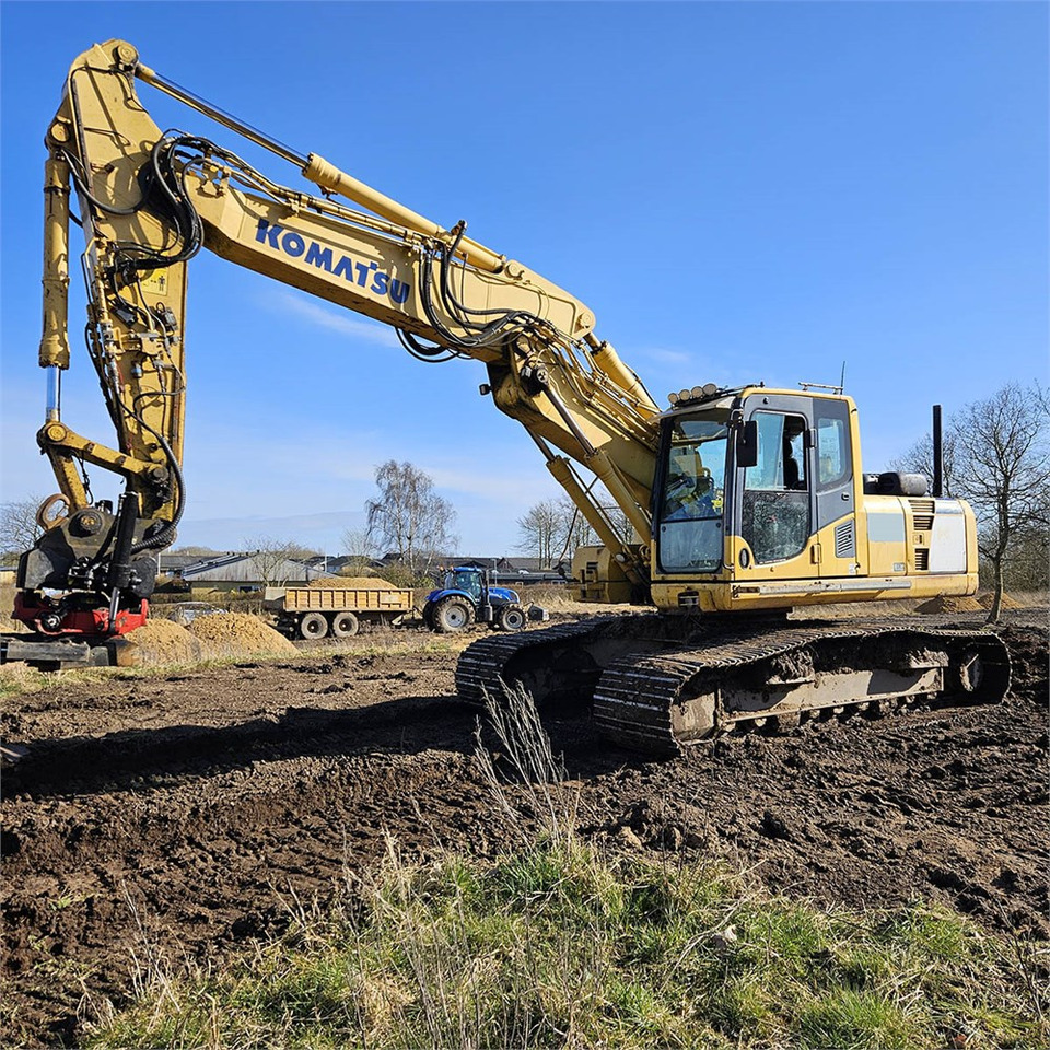 Komatsu PC210 - Escavatore cingolato: foto 3 Komatsu PC210 - Escavatore cingolato: foto 3