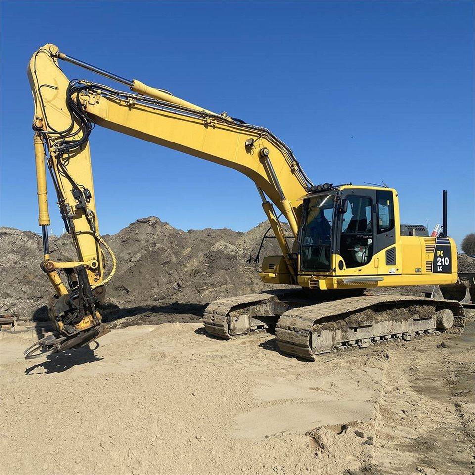 Komatsu PC210 LC-8K - Escavatore cingolato: foto 1 Komatsu PC210 LC-8K - Escavatore cingolato: foto 1