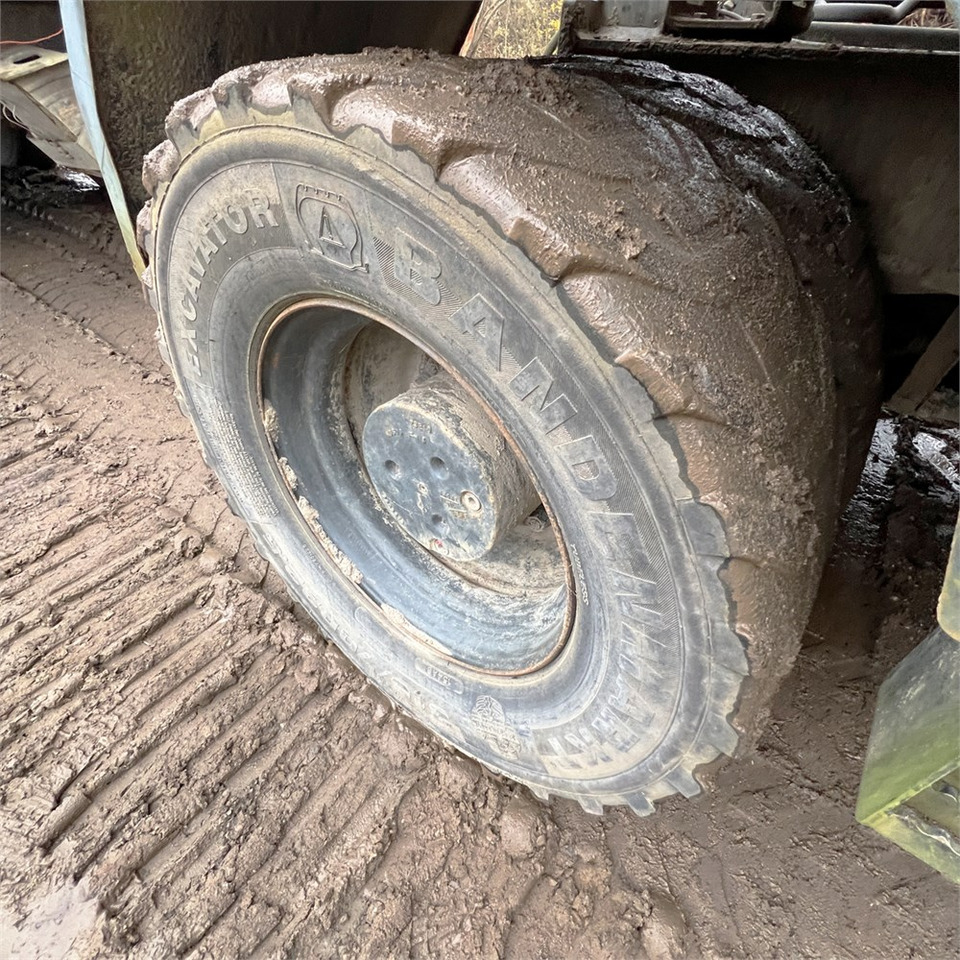 Escavatore gommato Komatsu PW148-10: foto 50