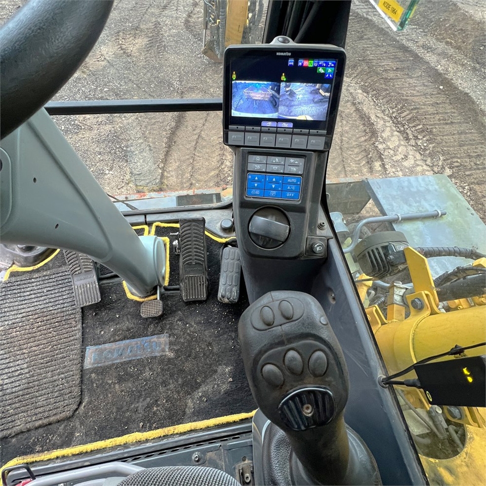 Escavatore gommato Komatsu PW148-10: foto 38