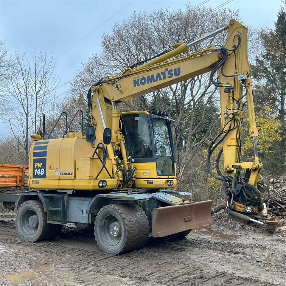Escavatore gommato Komatsu PW148-10: foto 11