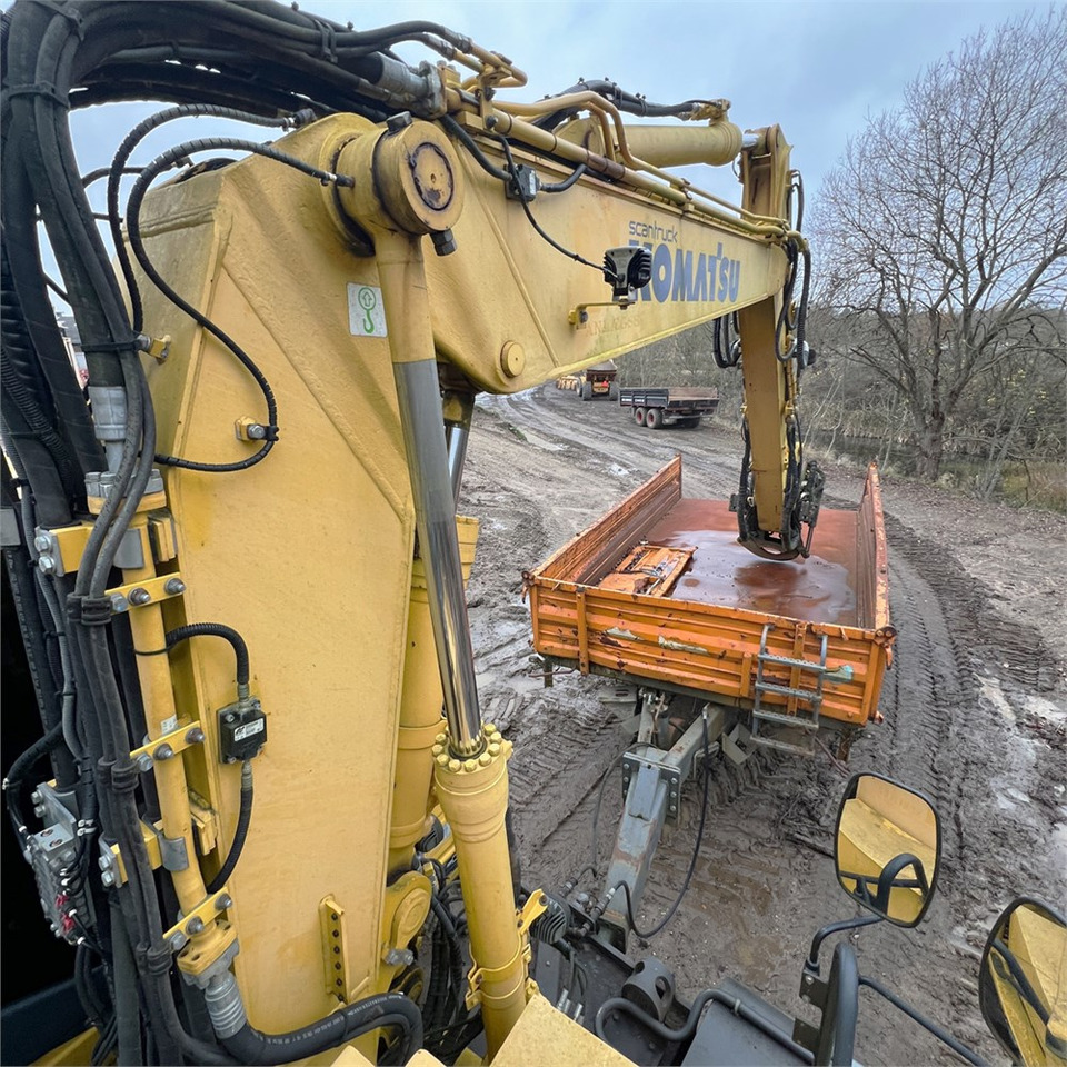 Escavatore gommato Komatsu PW148-10: foto 34