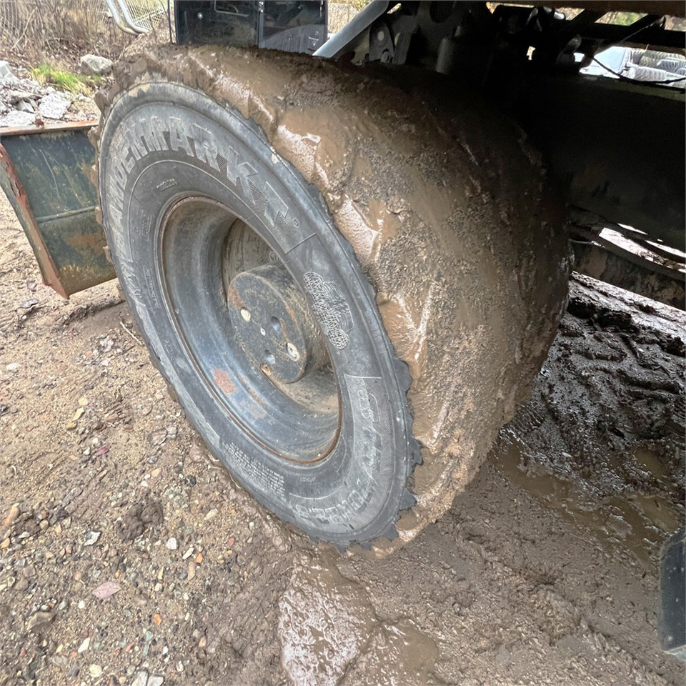 Escavatore gommato Komatsu PW148-10: foto 48