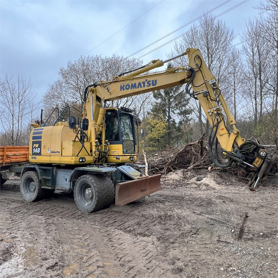 Escavatore gommato Komatsu PW148-10: foto 13