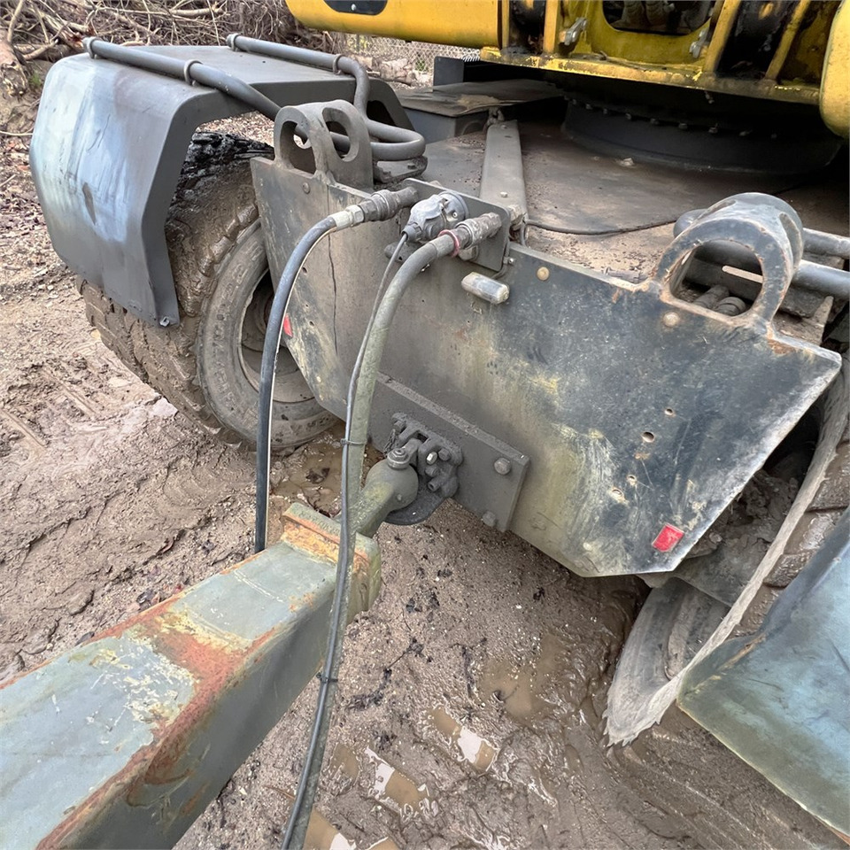 Escavatore gommato Komatsu PW148-10: foto 29