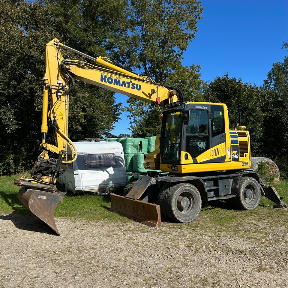 Komatsu PW148-11 - Escavatore gommato: foto 3 Komatsu PW148-11 - Escavatore gommato: foto 3