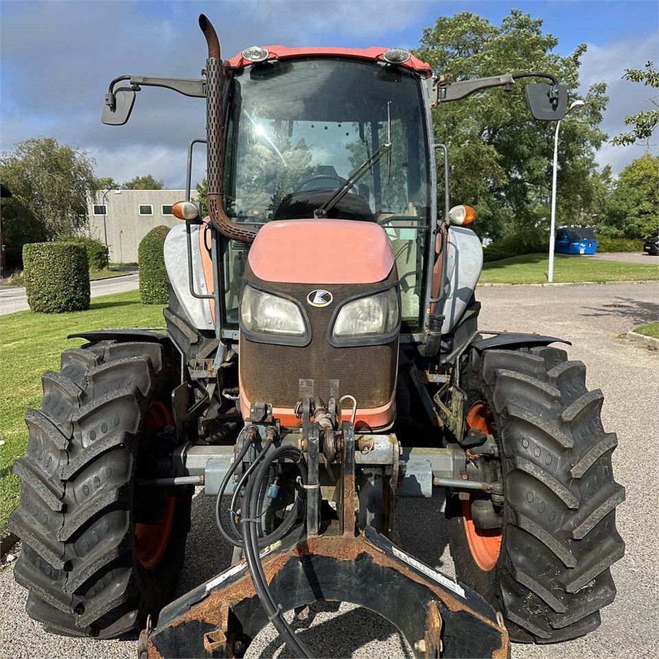 Kubota M 9540 2/4 WD - Trattore: foto 2 Kubota M 9540 2/4 WD - Trattore: foto 2