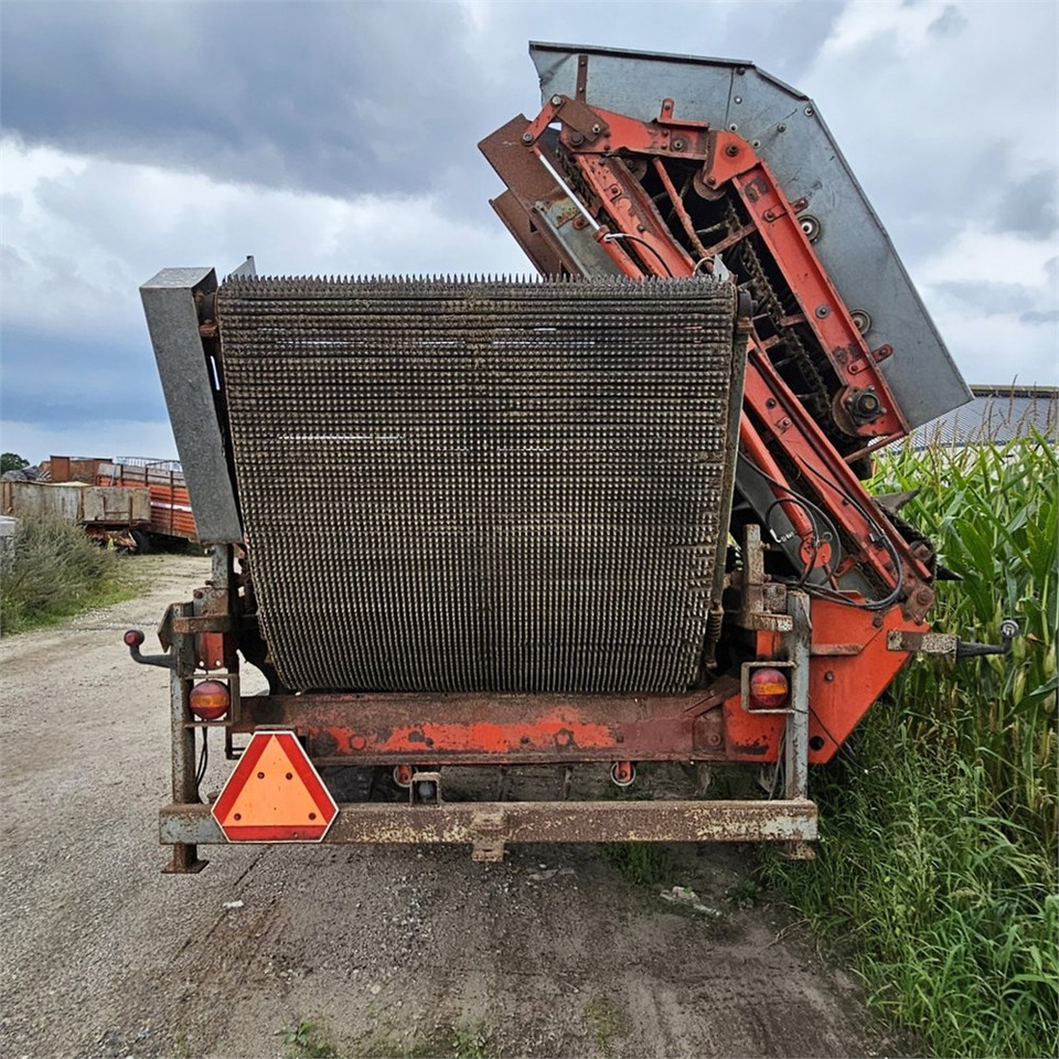 Kverneland UN 2200 - Scava raccogli patate: foto 3 Kverneland UN 2200 - Scava raccogli patate: foto 3