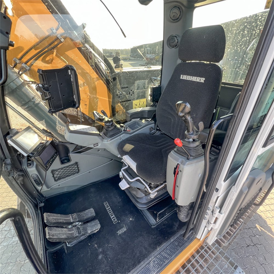 Leasing di Liebherr R914 Compact S Liebherr R914 Compact S: foto 19