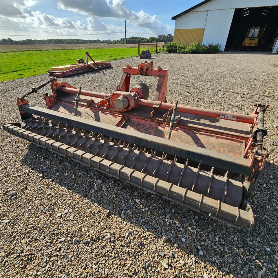 Maschio CB300 - Zappatrice: foto 1 Maschio CB300 - Zappatrice: foto 1