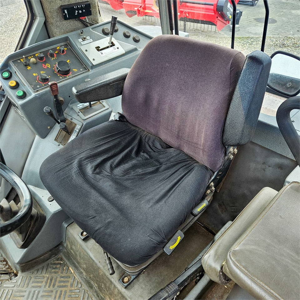 Trattore Massey Ferguson 3060: foto 11