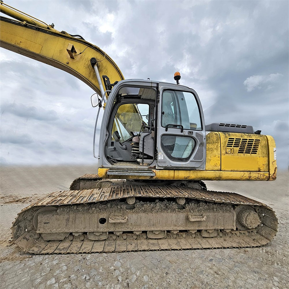 Escavatore cingolato New Holland E265: foto 7