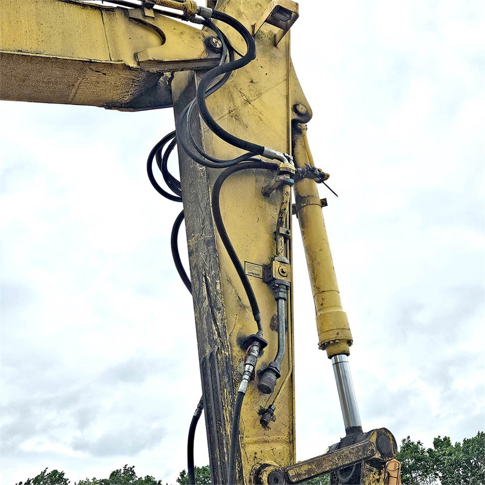 Escavatore cingolato New Holland E265: foto 20