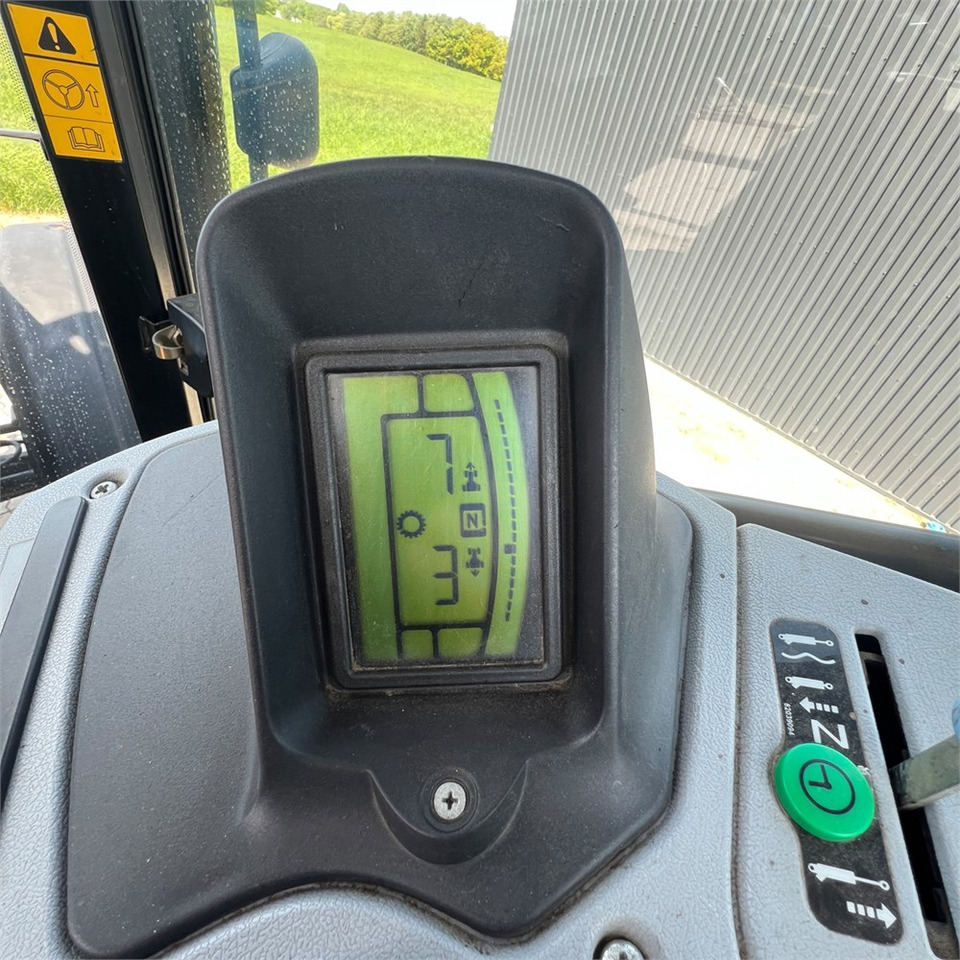 Trattore New Holland T6050: foto 27