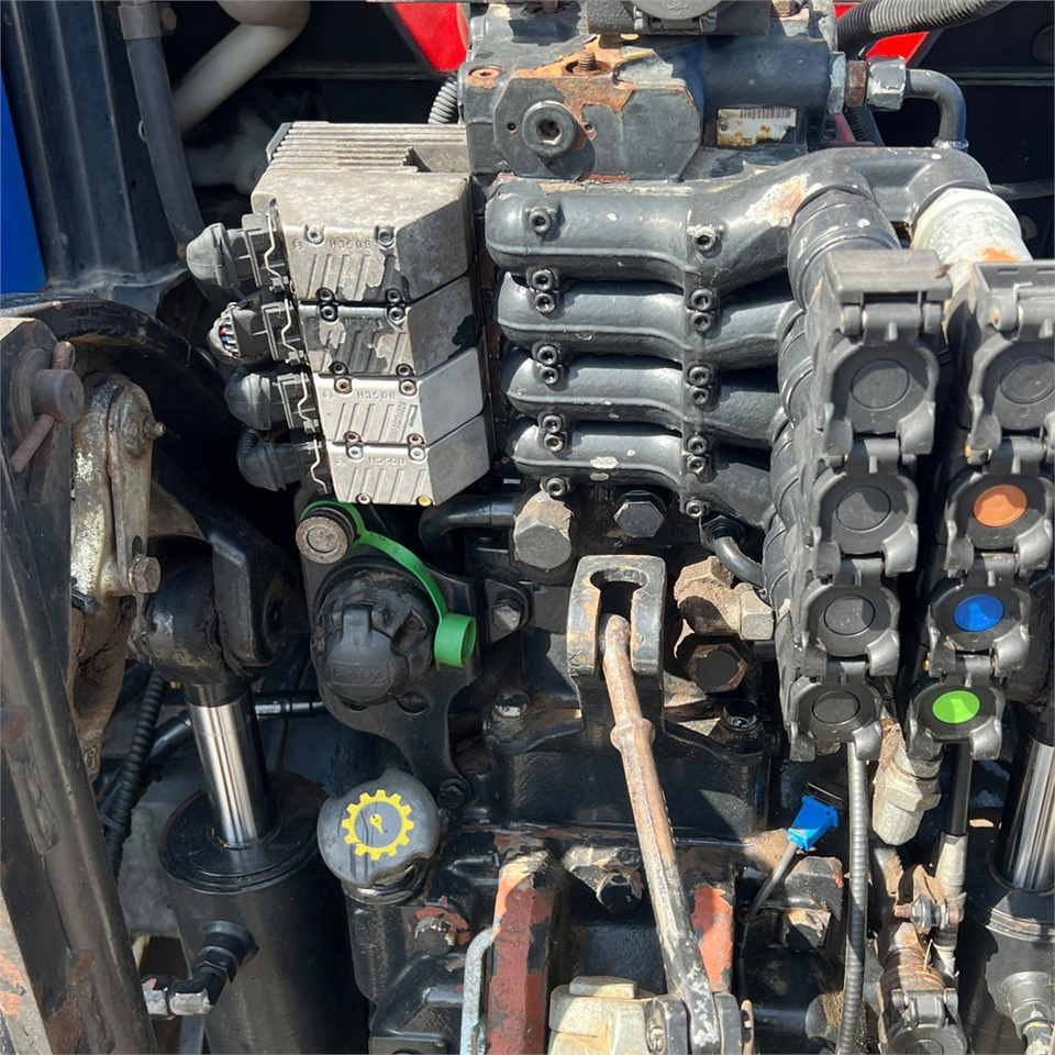 Trattore New Holland T6050: foto 36