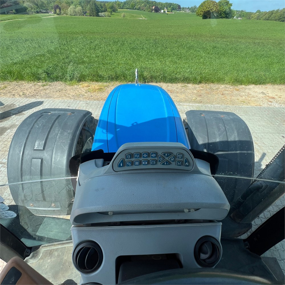 Trattore New Holland T6050: foto 30