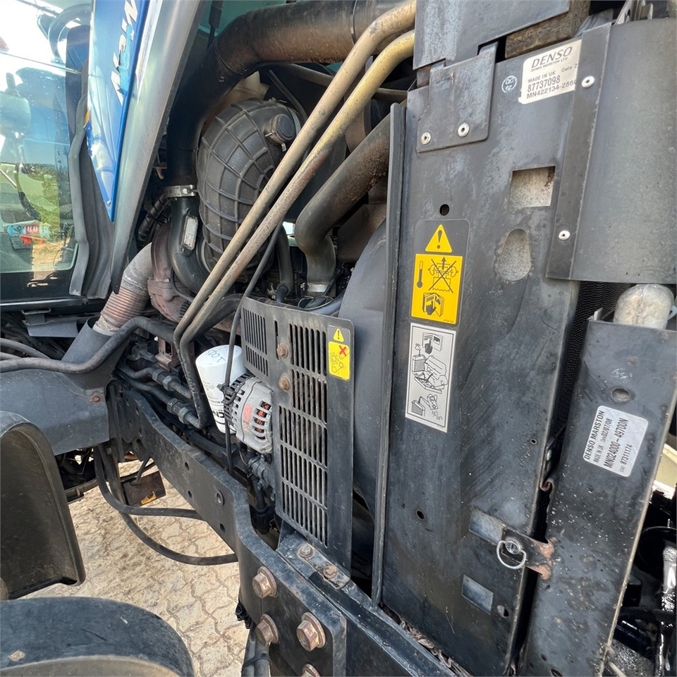 Trattore New Holland T6050: foto 39