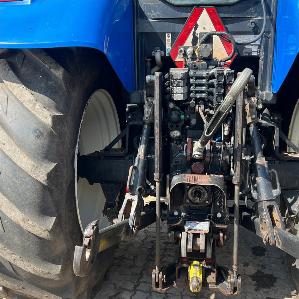 Trattore New Holland T6050: foto 34