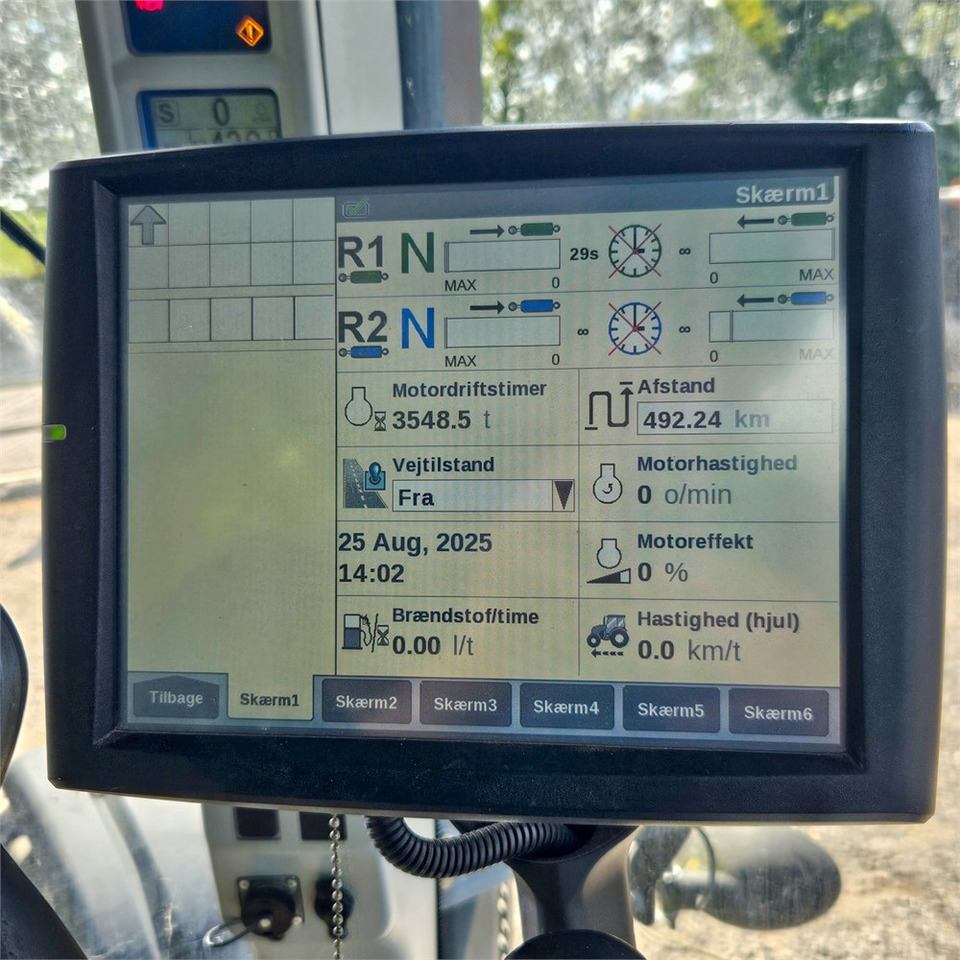 Trattore New Holland T8.390: foto 26