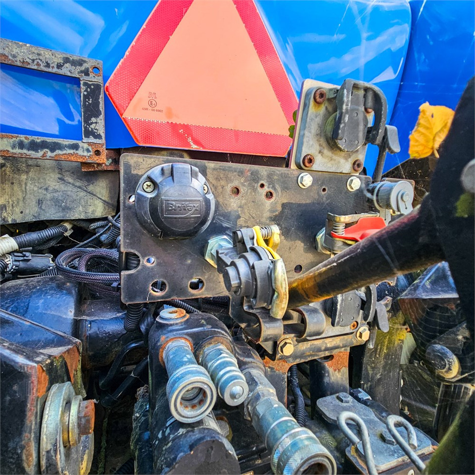 Trattore New Holland T8.390: foto 45