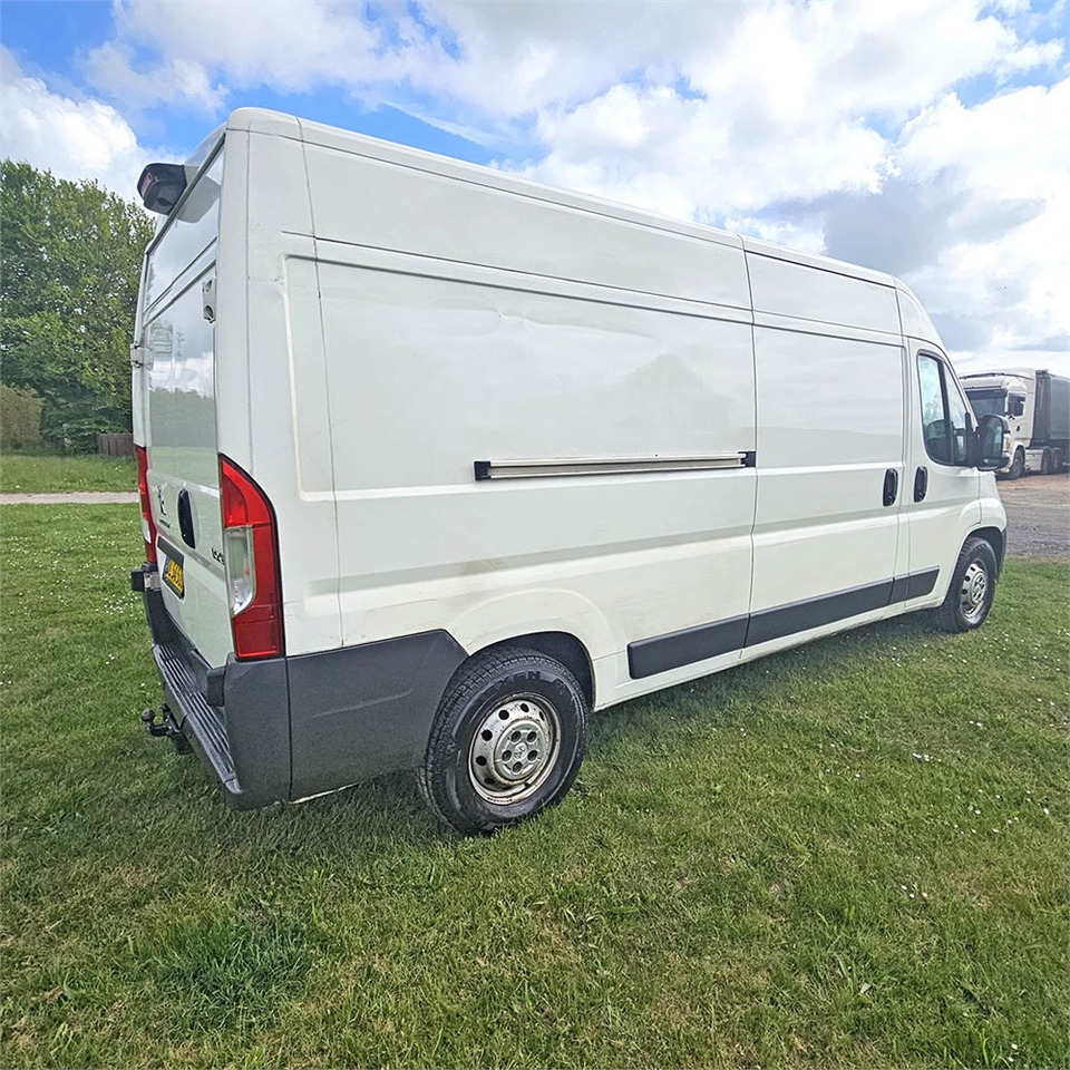 Peugeot Boxer - Furgone chiuso: foto 3 Peugeot Boxer - Furgone chiuso: foto 3