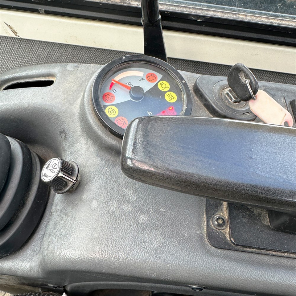Miniescavatore Schaeff TC50: foto 15