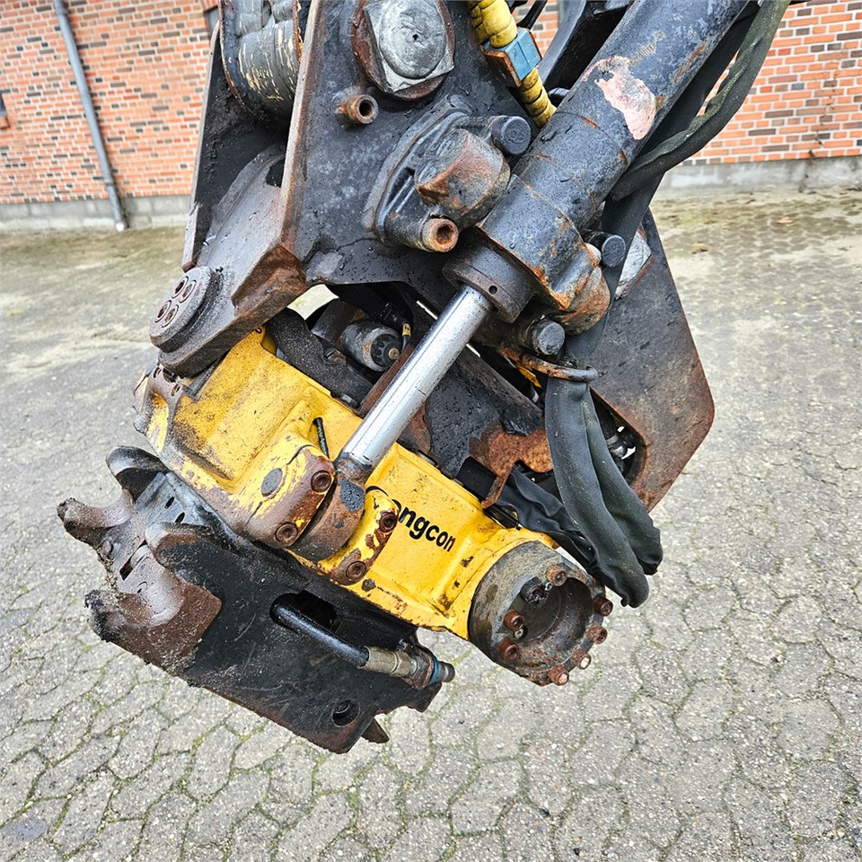 Schaeff-Terex TW110 - Escavatore gommato: foto 5 Schaeff-Terex TW110 - Escavatore gommato: foto 5