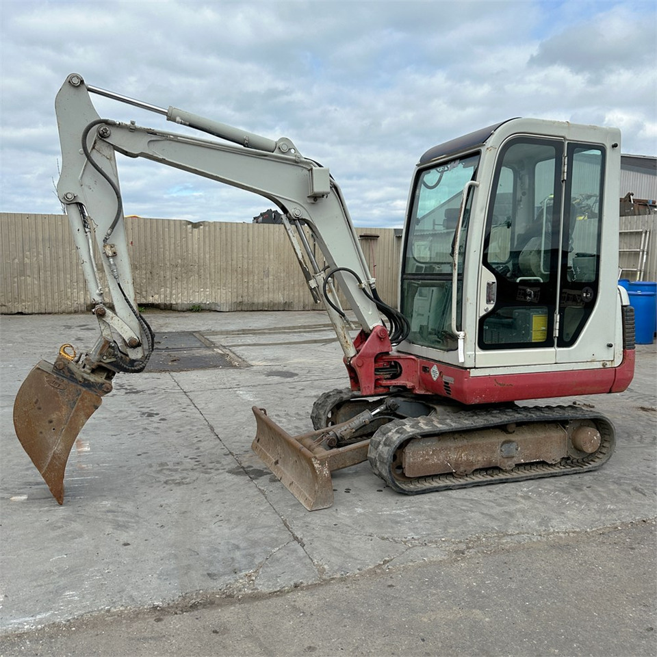 Takeuchi TB125 - Miniescavatore: foto 1 Takeuchi TB125 - Miniescavatore: foto 1