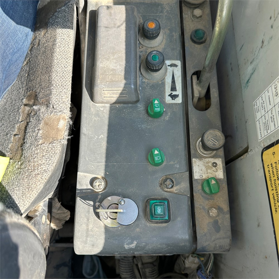 Miniescavatore Takeuchi TB175: foto 23