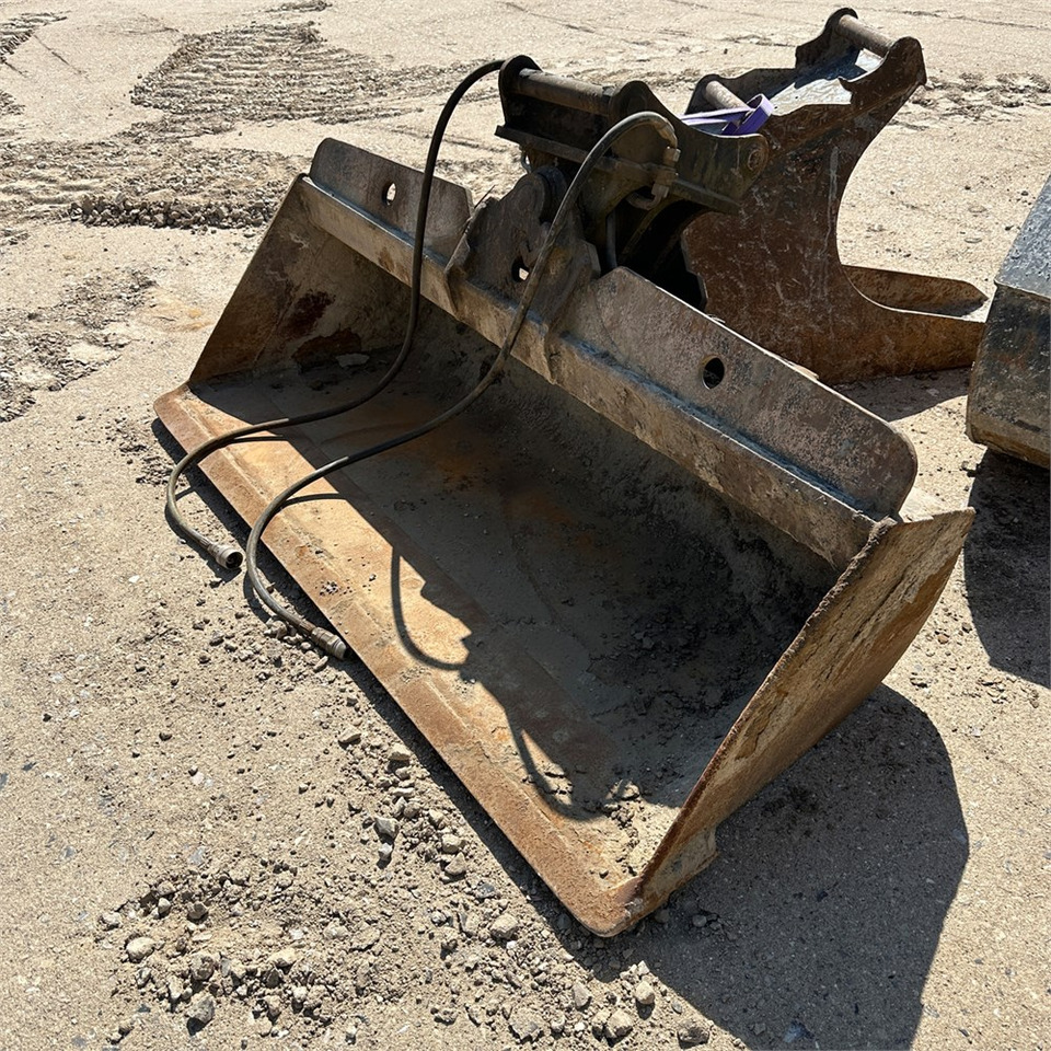 Miniescavatore Takeuchi TB175: foto 11