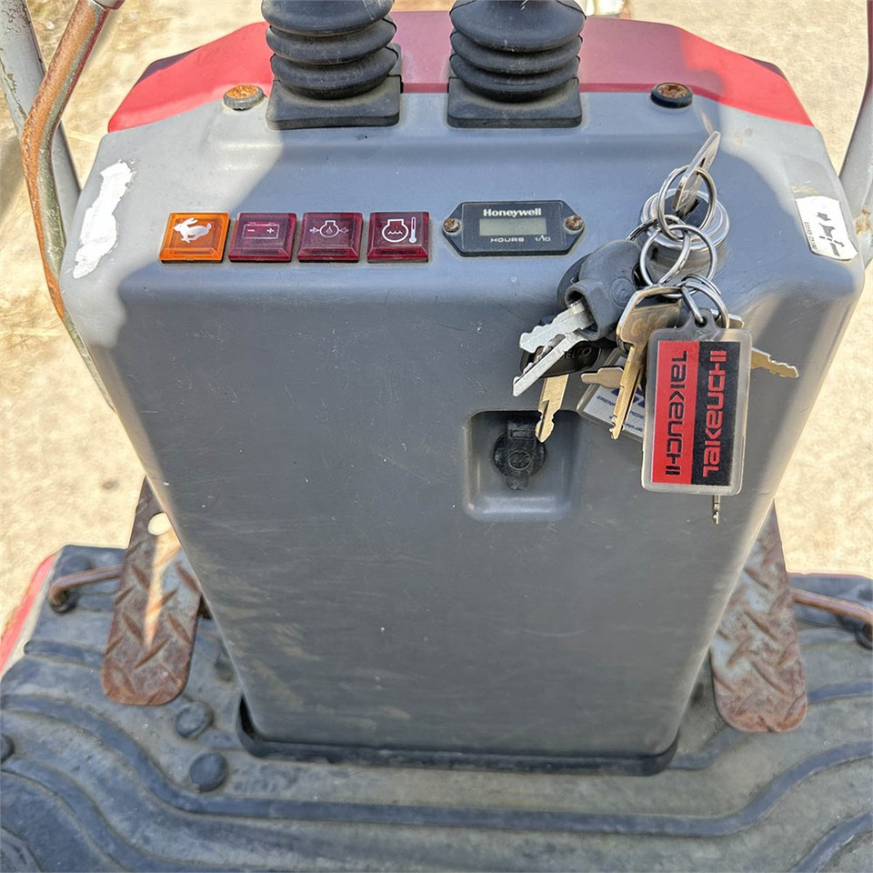 Miniescavatore Takeuchi TB210 R: foto 15
