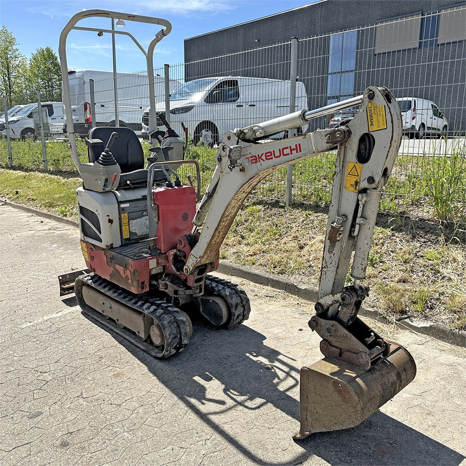 Miniescavatore Takeuchi TB210 R: foto 8