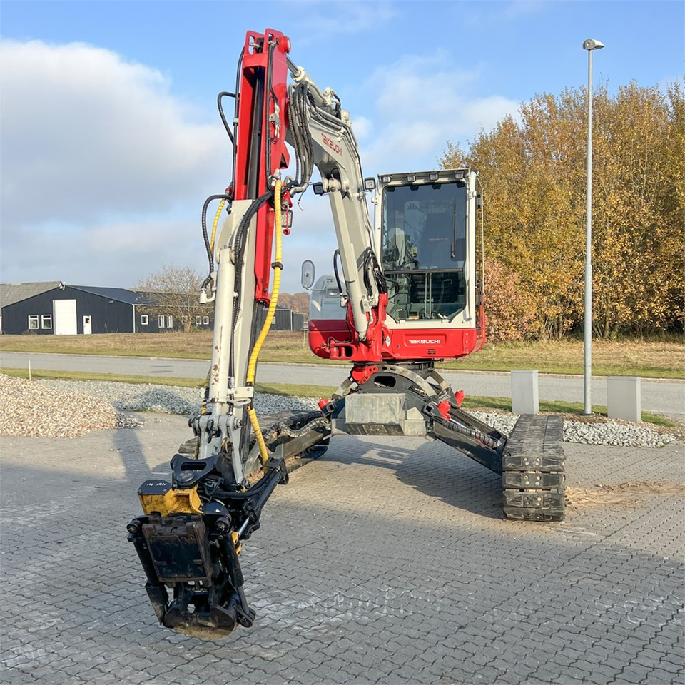 Takeuchi TB260 Levelizer - Miniescavatore: foto 2 Takeuchi TB260 Levelizer - Miniescavatore: foto 2