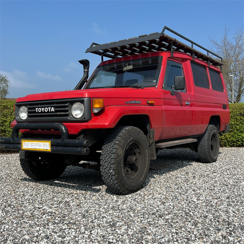 Toyota HZJ75 - Autovettura: foto 4 Toyota HZJ75 - Autovettura: foto 4