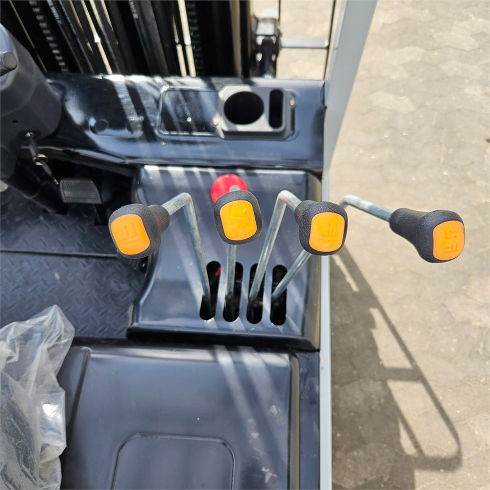 Carrello elevatore Tyson CPD-20: foto 10