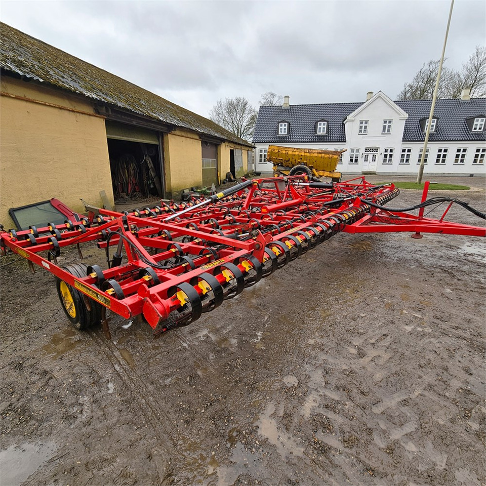 Väderstad 9 meter - Macchina per la lavorazione del terreno: foto 3 Väderstad 9 meter - Macchina per la lavorazione del terreno: foto 3