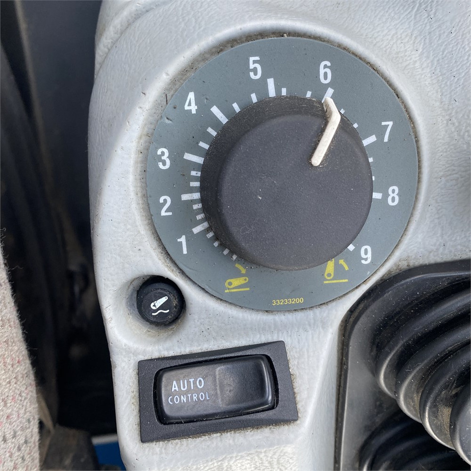 Trattore Valtra T 153: foto 19 Trattore Valtra T 153: foto 19