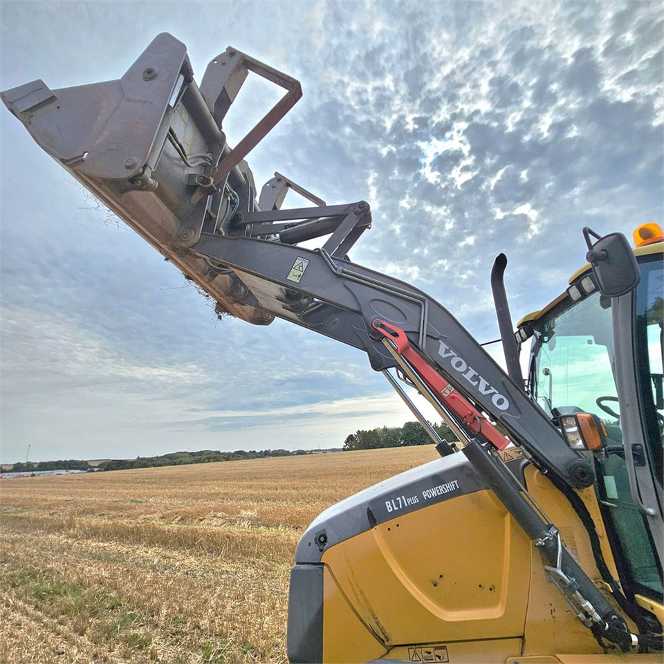 Terna Volvo BL71 Plus: foto 50 Terna Volvo BL71 Plus: foto 50