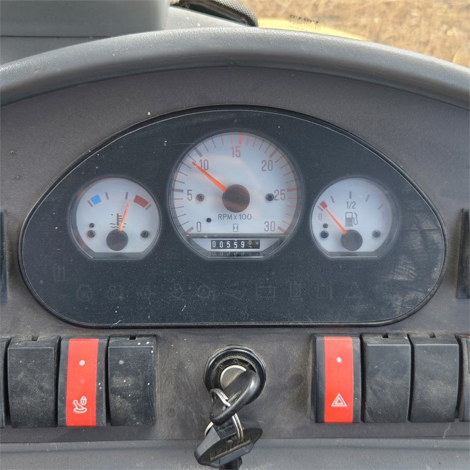 Terna Volvo BL71 Plus: foto 34 Terna Volvo BL71 Plus: foto 34