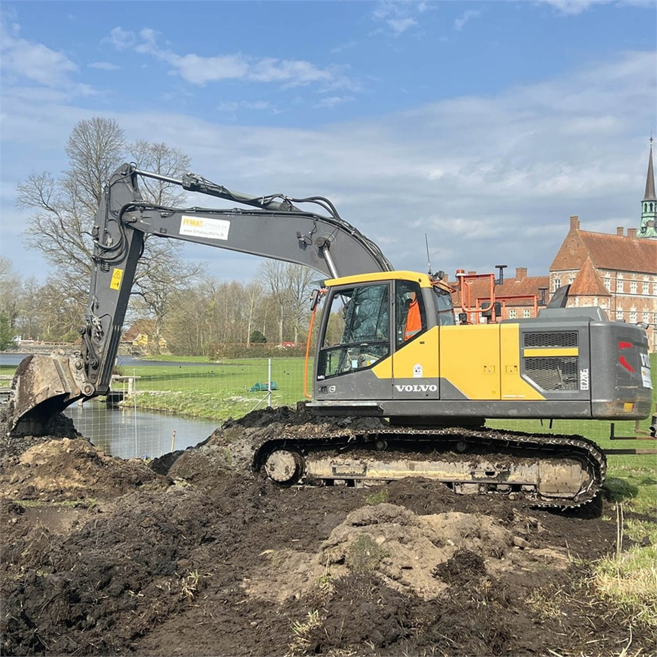 Volvo EC220 EL - Escavatore cingolato: foto 1 Volvo EC220 EL - Escavatore cingolato: foto 1