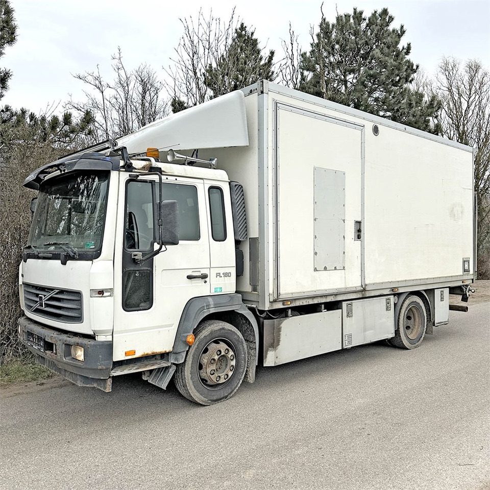 Volvo F180 FL 9L - Autocarro furgonato: foto 1 Volvo F180 FL 9L - Autocarro furgonato: foto 1