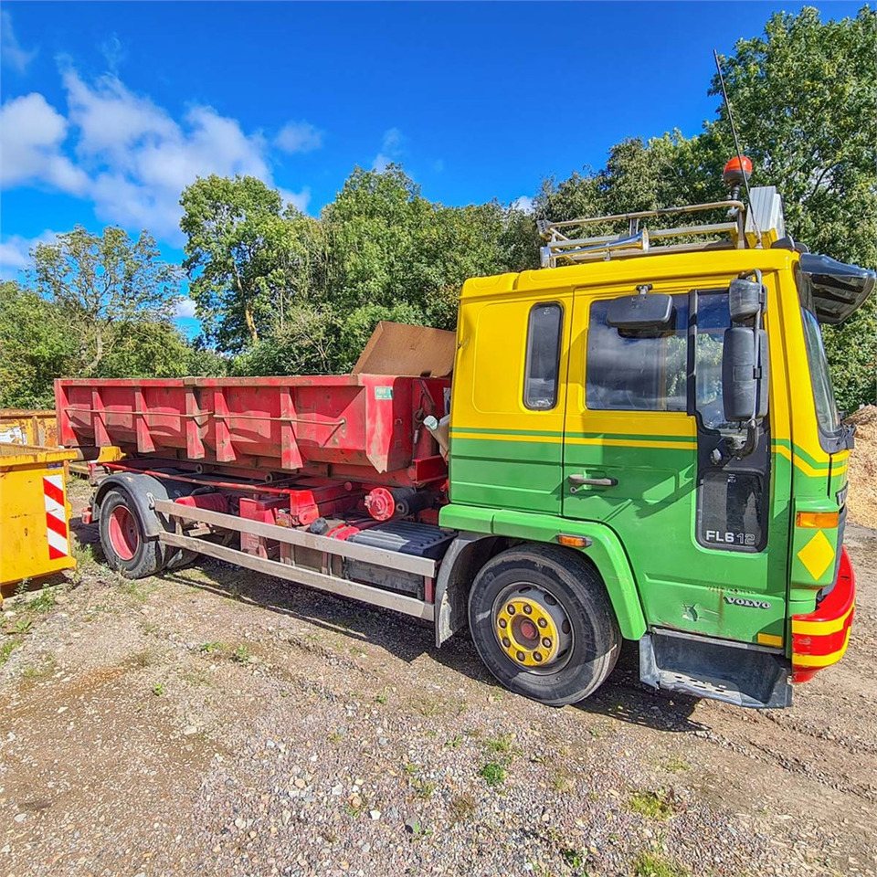 Volvo FL612 - Camion con sistema di cavi: foto 5 Volvo FL612 - Camion con sistema di cavi: foto 5