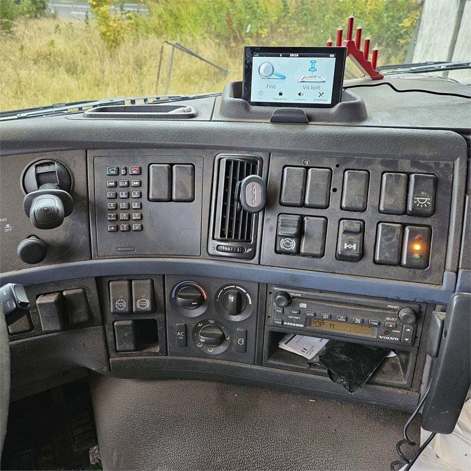Autocarro furgonato Volvo FM: foto 21