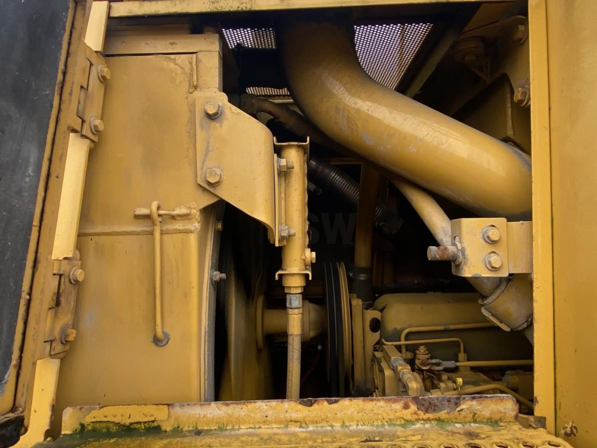 Pala cingolata Caterpillar 963B: foto 19