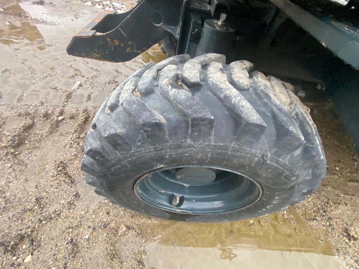 Escavatore gommato Hyundai ROBEX 55W-9A: foto 15