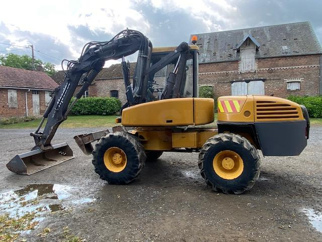 Mecalac 12 MXT - Escavatore gommato: foto 1 Mecalac 12 MXT - Escavatore gommato: foto 1