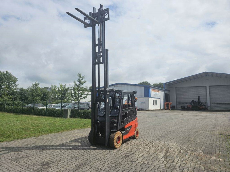 Linde E25-01 UVV - Carrello elevatore elettrico: foto 2 Linde E25-01 UVV - Carrello elevatore elettrico: foto 2