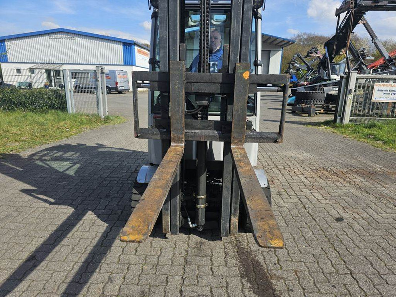 Still RX60-30 - Carrello elevatore elettrico: foto 4 Still RX60-30 - Carrello elevatore elettrico: foto 4